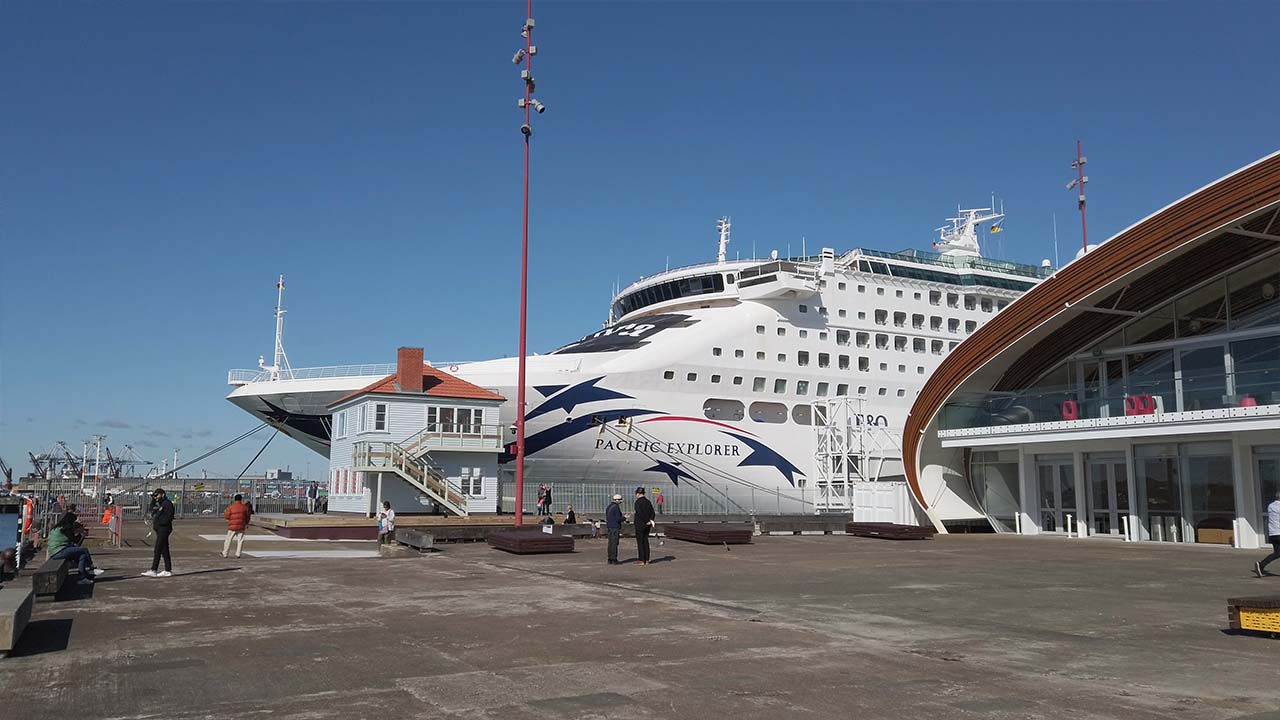 Pacific Explorer